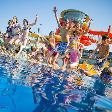 Familien Chalet Mit Direktem Bademantelgang Zur Therme Луцманнсбург Экстерьер фото