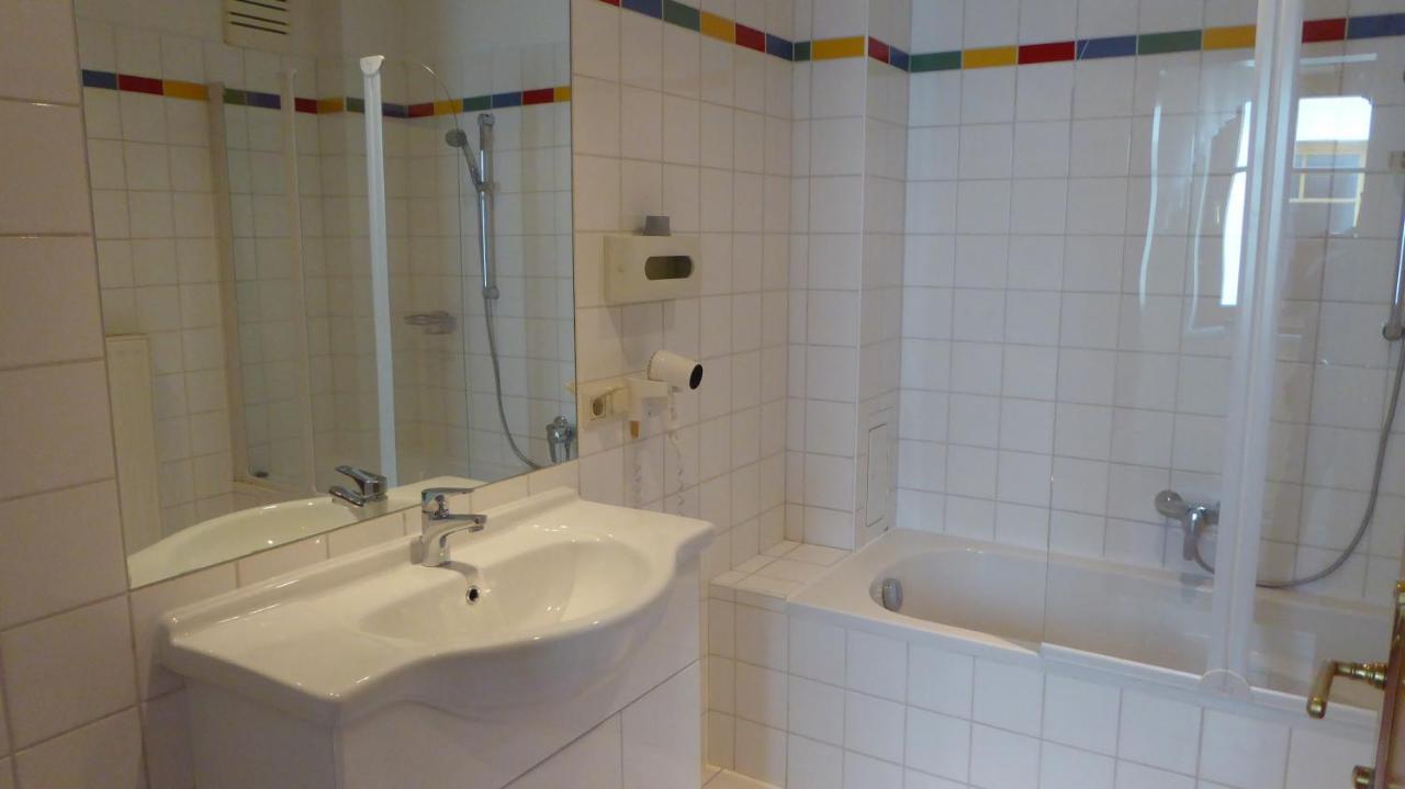 Familien Chalet Mit Direktem Bademantelgang Zur Therme Луцманнсбург Экстерьер фото
